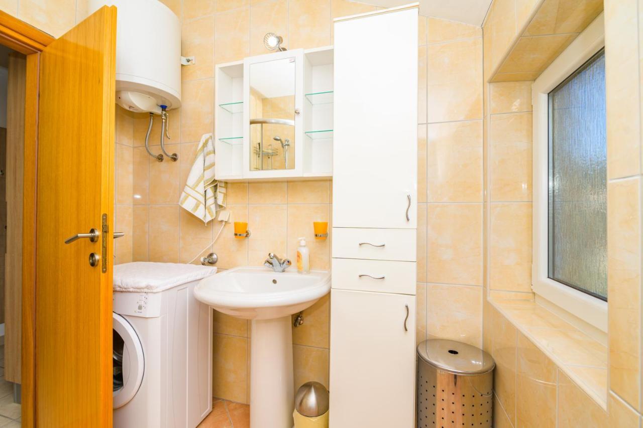 Apartment Chiara Martinscica Luaran gambar