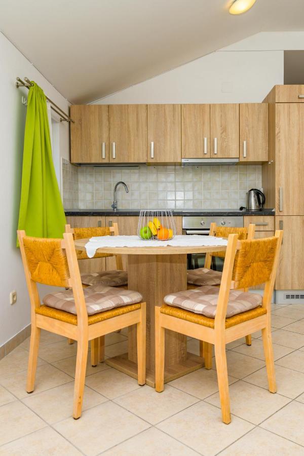 Apartment Chiara Martinscica Luaran gambar