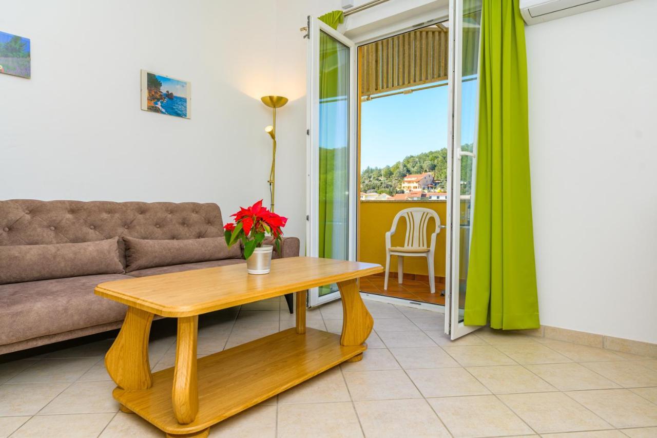 Apartment Chiara Martinscica Luaran gambar