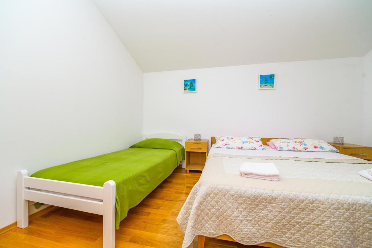 Apartment Chiara Martinscica Luaran gambar
