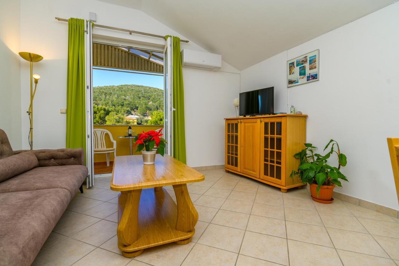 Apartment Chiara Martinscica Luaran gambar