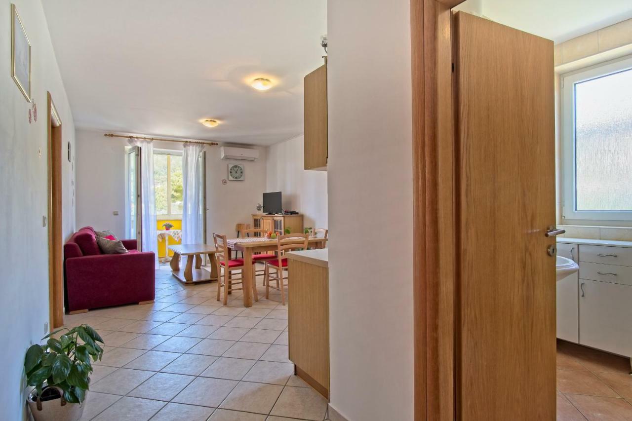 Apartment Chiara Martinscica Luaran gambar