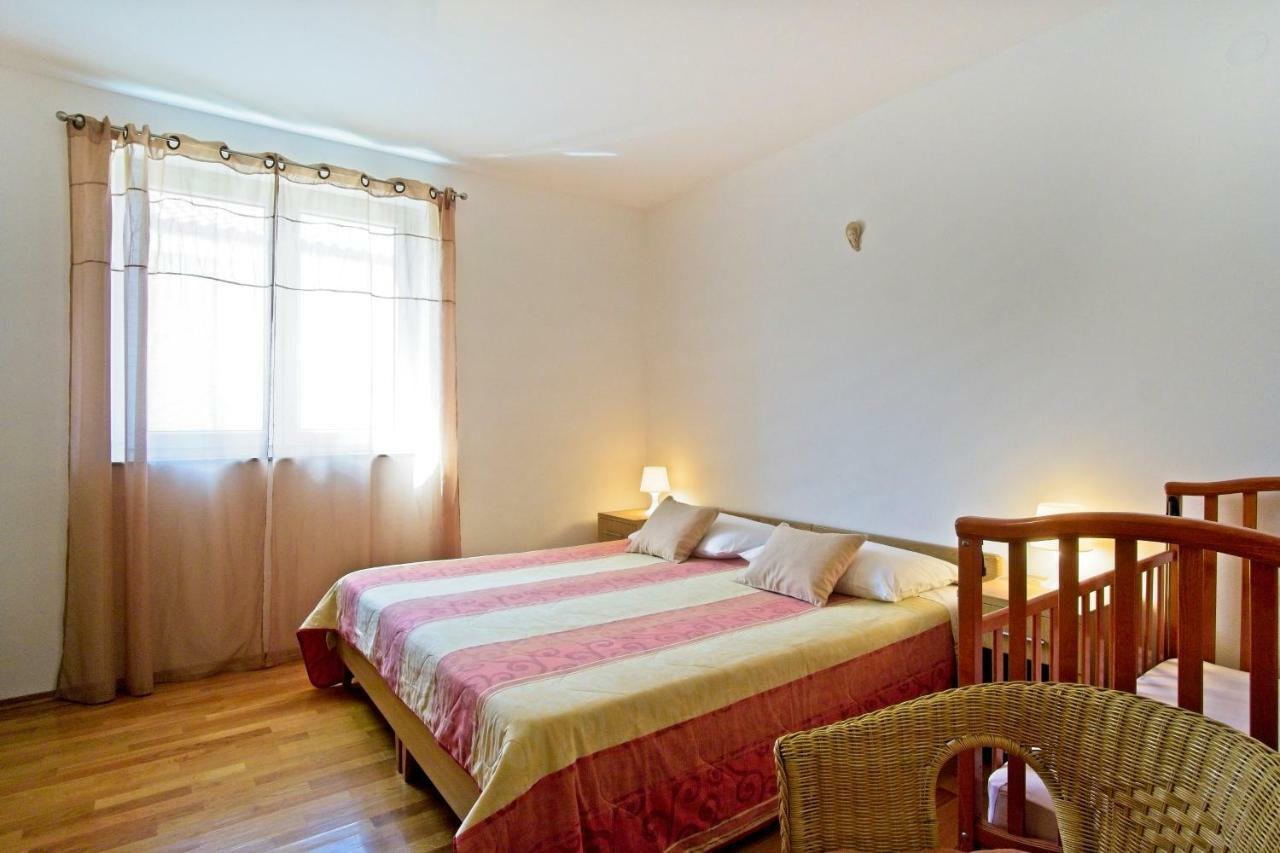 Apartment Chiara Martinscica Luaran gambar