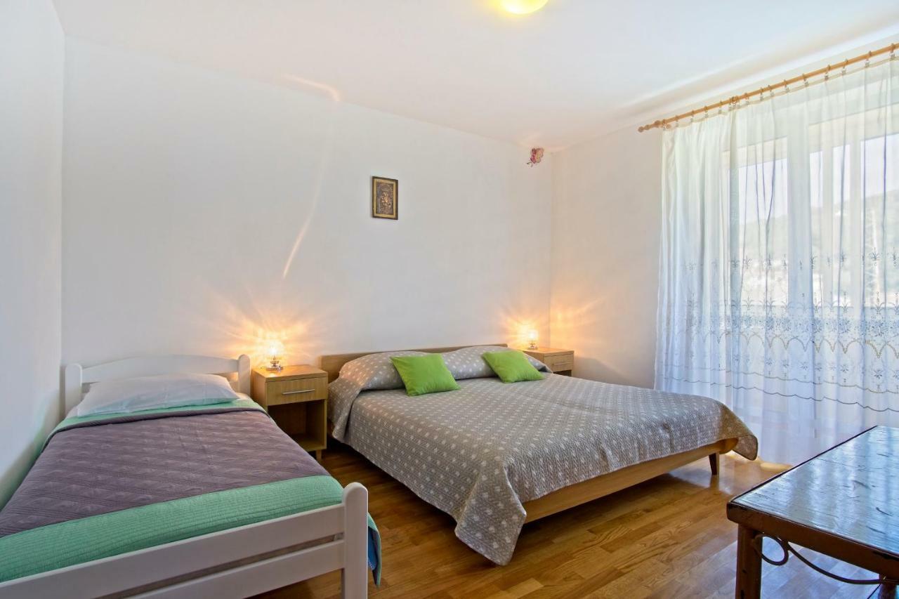 Apartment Chiara Martinscica Luaran gambar