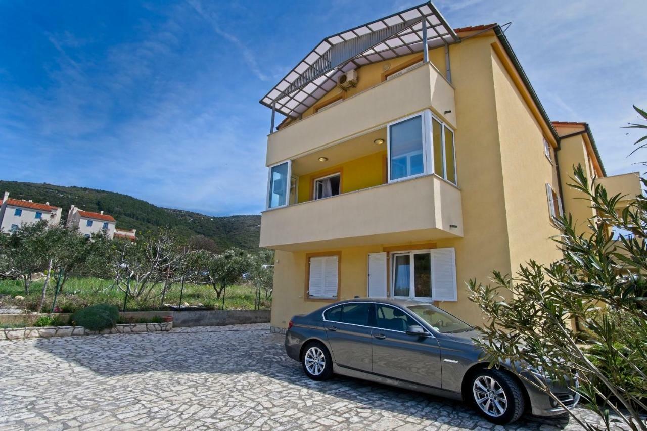Apartment Chiara Martinscica Luaran gambar