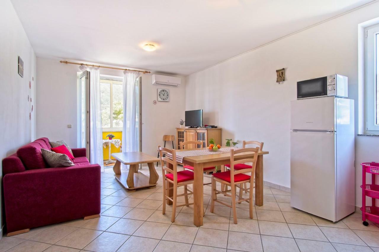 Apartment Chiara Martinscica Luaran gambar
